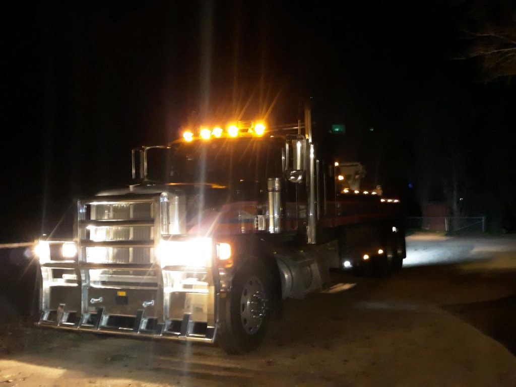 Camp Verde, AZ truck repair bay area.
